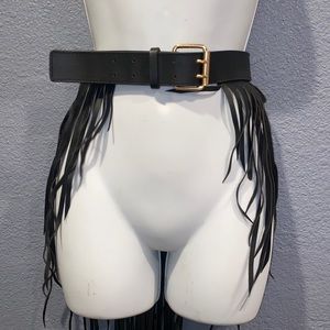 Fringed belt